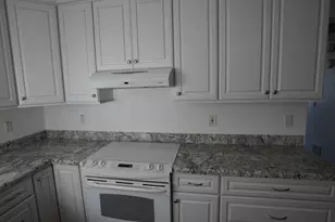 9235 N 51st Ln, Glendale, AZ 85302 - Photo 7