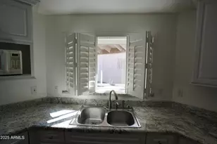 9235 N 51st Ln, Glendale, AZ 85302 - Photo 5