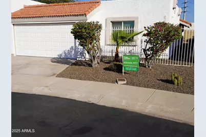 9235 N 51st Lane, Glendale, AZ 85302 - Photo 1