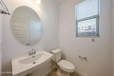 8721 W Windsor Boulevard, Glendale, AZ 85305 - Photo 7