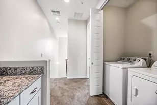 2090 S Dorsey Ln, Tempe, AZ 85282 - Photo 29