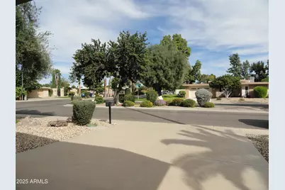 17464 N 106th Avenue, Sun City, AZ 85373 - Photo 9