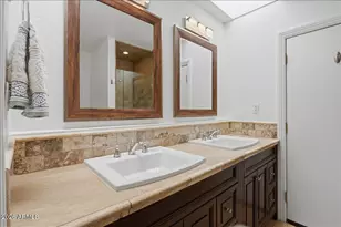 2837 E North Ln, Phoenix, AZ 85028 - Photo 19