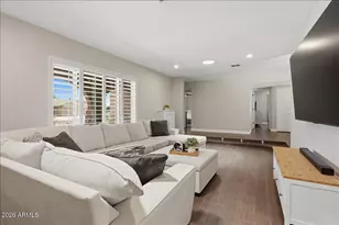 2837 E North Ln, Phoenix, AZ 85028 - Photo 11