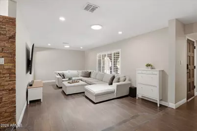 2837 E North Lane, Phoenix, AZ 85028 - Photo 9
