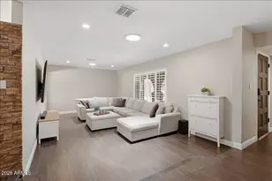2837 E North Ln, Phoenix, AZ 85028 - Photo 9