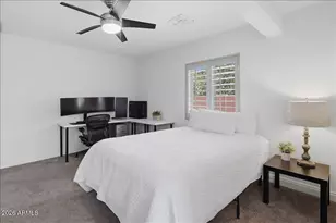 2837 E North Ln, Phoenix, AZ 85028 - Photo 17