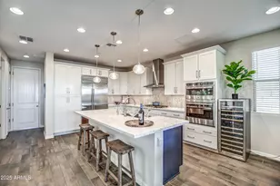 2353 W Gloria Ln, Phoenix, AZ 85085 - Photo 7