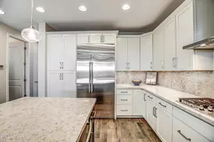 2353 W Gloria Ln, Phoenix, AZ 85085 - Photo 11