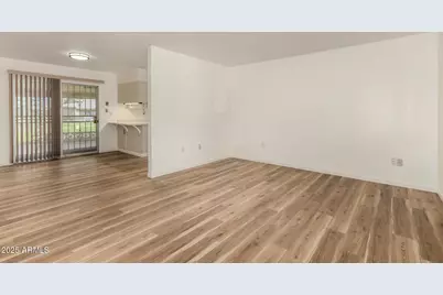 10722 W Kelso Drive, Sun City, AZ 85351 - Photo 11