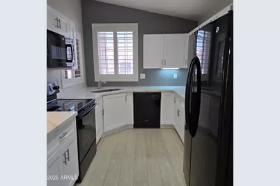 11525 W Cottontail Court, Surprise, AZ 85378 - Photo 7