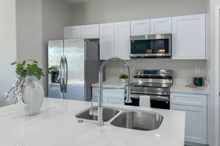 9125 W Reventon Dr, Arizona City, AZ 85123 - Photo 5