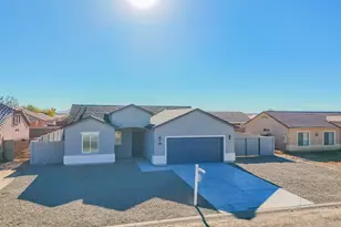 9125 W Reventon Dr, Arizona City, AZ 85123 - Photo 3