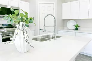 9125 W Reventon Dr, Arizona City, AZ 85123 - Photo 9