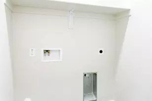 9125 W Reventon Dr, Arizona City, AZ 85123 - Photo 25