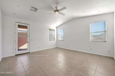 12429 W Midway Avenue, Glendale, AZ 85307 - Photo 15