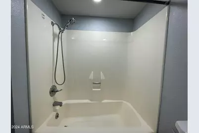 11048 N 28th Drive #146, Phoenix, AZ 85029 - Photo 9