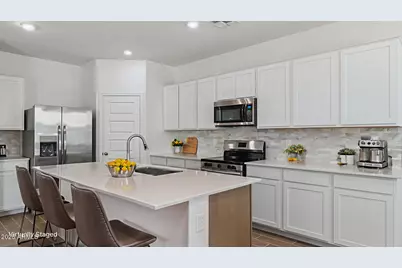 24237 W Southgate Avenue, Buckeye, AZ 85326 - Photo 3