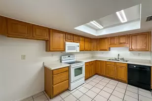 13607 N 24th Ln, Phoenix, AZ 85029 - Photo 7