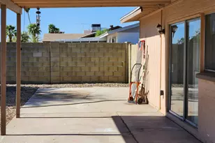 1803 W Kerry Ln, Phoenix, AZ 85027 - Photo 11