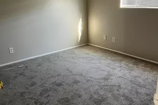 1101 S Farmer Ave, Tempe, AZ 85281 - Photo 11