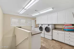 1044 W Indian Hills Pl, Phoenix, AZ 85023 - Photo 25