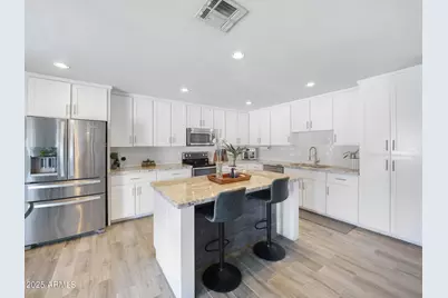 8728 E Monte Vista Road, Scottsdale, AZ 85257 - Photo 7