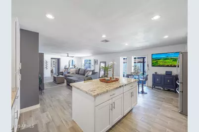 8728 E Monte Vista Road, Scottsdale, AZ 85257 - Photo 9