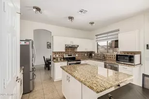 5919 W Sack Dr, Glendale, AZ 85308 - Photo 17