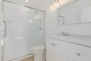 4114 E Union Hills Dr, Phoenix, AZ 85050 - Photo 7