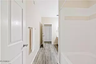 3236 E Chandler Blvd, Phoenix, AZ 85048 - Photo 11