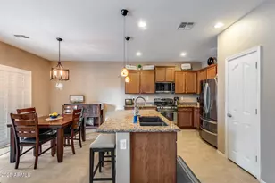 12163 W Locust Ln, Avondale, AZ 85323 - Photo 13