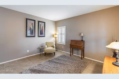 12163 W Locust Lane, Avondale, AZ 85323 - Photo 11