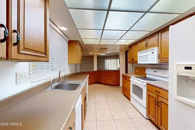 10361 W Campana Drive, Sun City, AZ 85351 - Photo 5