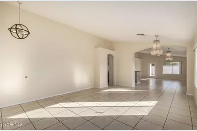 8103 W Tonto Lane, Peoria, AZ 85382 - Photo 9