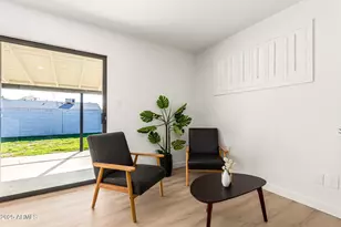 233 E Erie Dr, Tempe, AZ 85282 - Photo 9