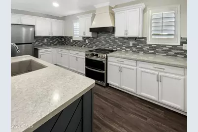 11671 N 165th Lane, Surprise, AZ 85388 - Photo 11