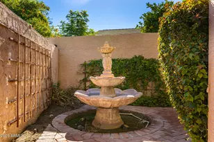 8100 E Camelback Rd, Scottsdale, AZ 85251 - Photo 37