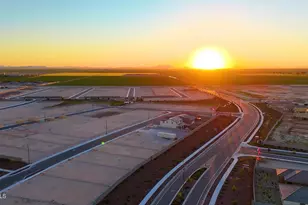 25445 W Bowker St, Buckeye, AZ 85326 - Photo 13