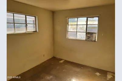 3801 W Montebello Avenue, Phoenix, AZ 85019 - Photo 11