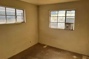 3801 W Montebello Ave, Phoenix, AZ 85019 - Photo 11