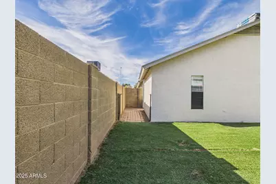 11807 N 76th Avenue, Peoria, AZ 85345 - Photo 23