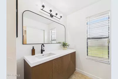 11807 N 76th Avenue, Peoria, AZ 85345 - Photo 9