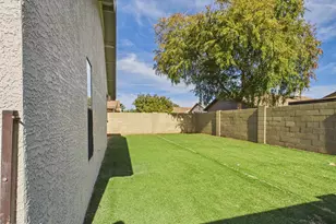 11807 N 76th Ave, Peoria, AZ 85345 - Photo 17