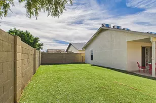 11807 N 76th Ave, Peoria, AZ 85345 - Photo 19