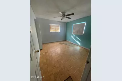 330 E Desert Drive, Phoenix, AZ 85042 - Photo 15