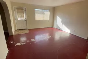 330 E Desert Dr, Phoenix, AZ 85042 - Photo 3