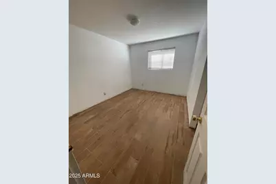 330 E Desert Drive, Phoenix, AZ 85042 - Photo 11