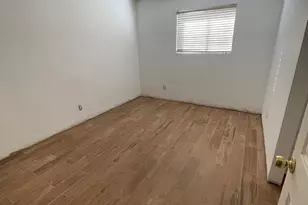 330 E Desert Dr, Phoenix, AZ 85042 - Photo 11