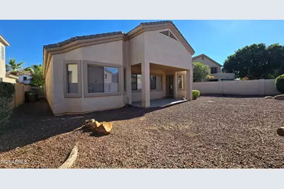 13586 W Monte Vista Road, Goodyear, AZ 85395 - Photo 33